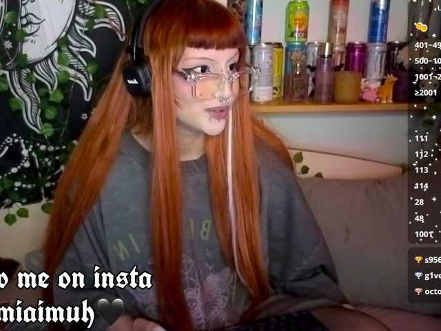 bornindark online show from August 9, 12:33 am
