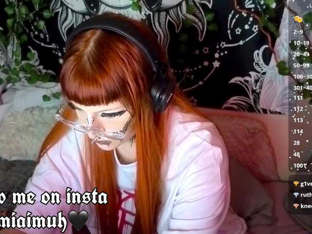bornindark online show from August 10, 10:11 pm