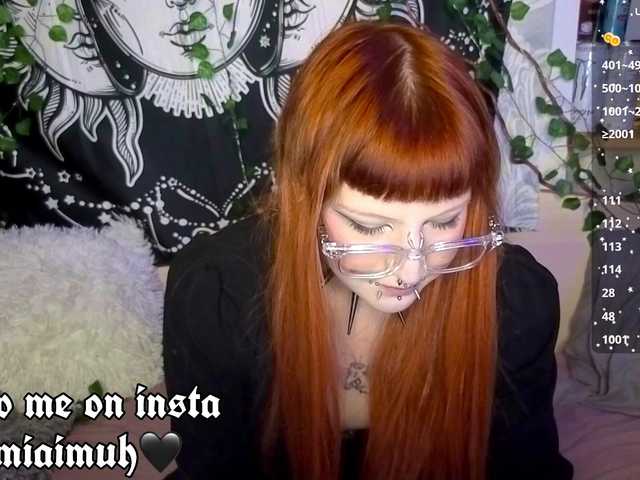bornindark online show from August 14, 9:29 pm