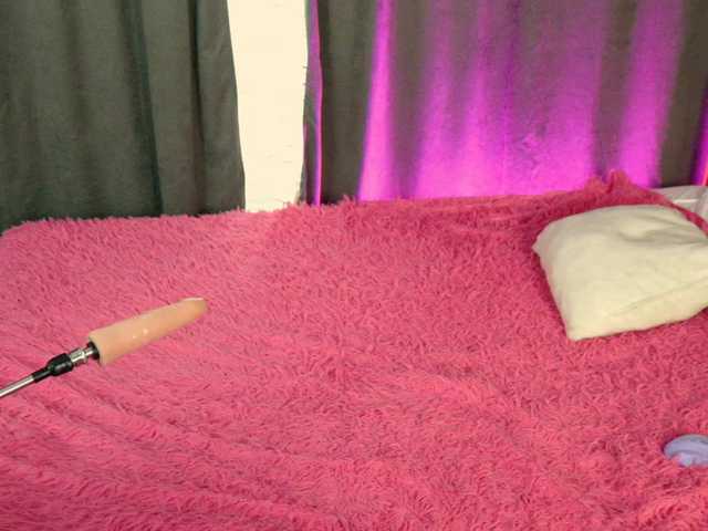 britneyfox online show from July 31, 9:26 am