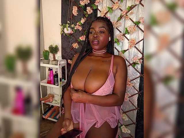 brytany05 online show from July 25, 2:59 am