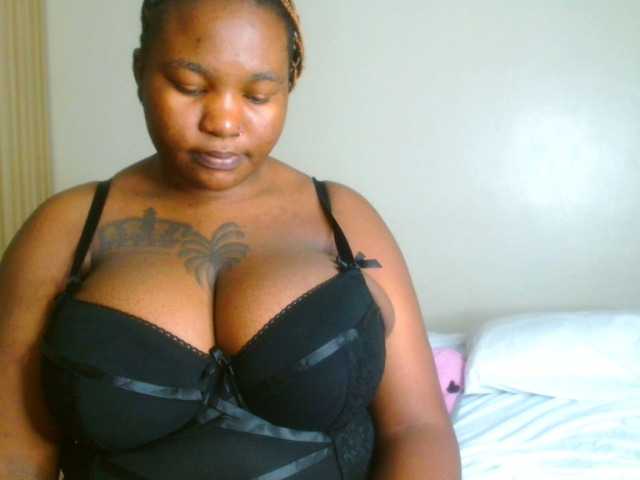 bustymelons69 online show from July 30, 8:10 am