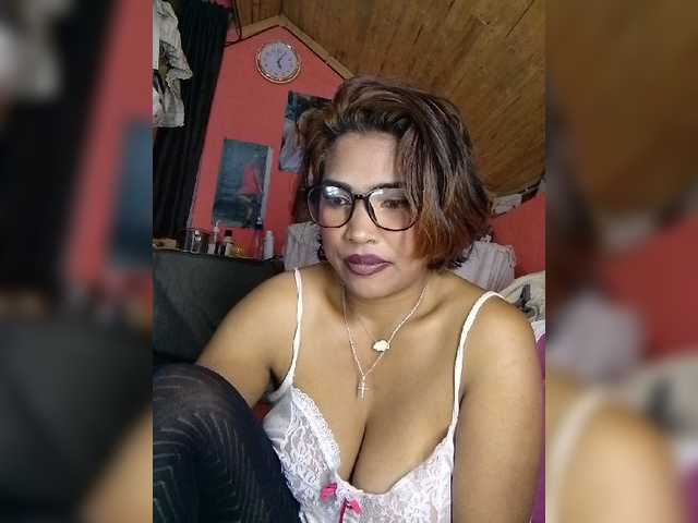 butterfly007 online show from August 12, 2:03 am