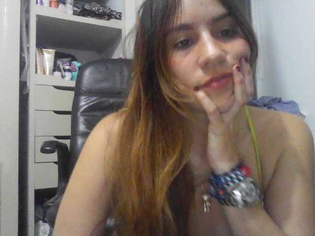 camilalucca online show from May 30, 3:09 am