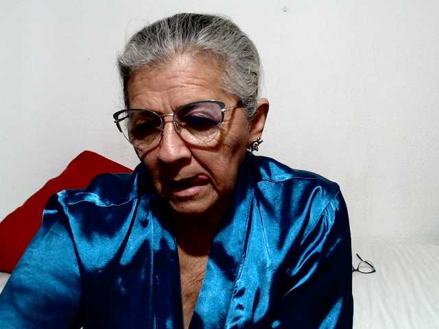 candy-mature online show from August 5, 10:41 pm