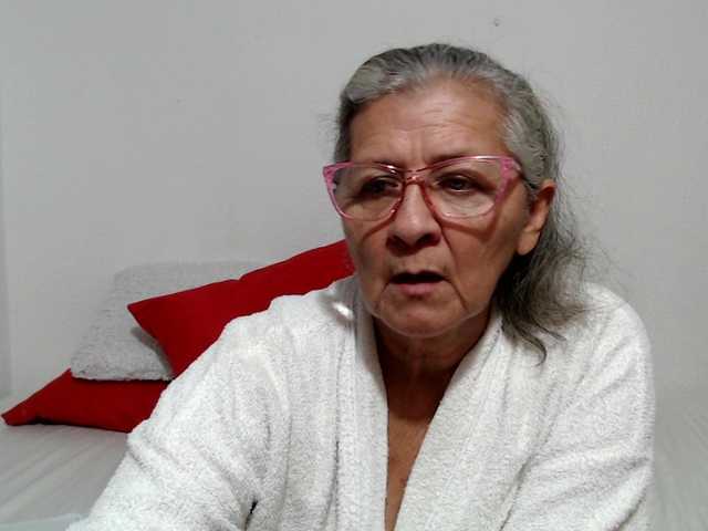candy-mature online show from August 10, 11:06 pm