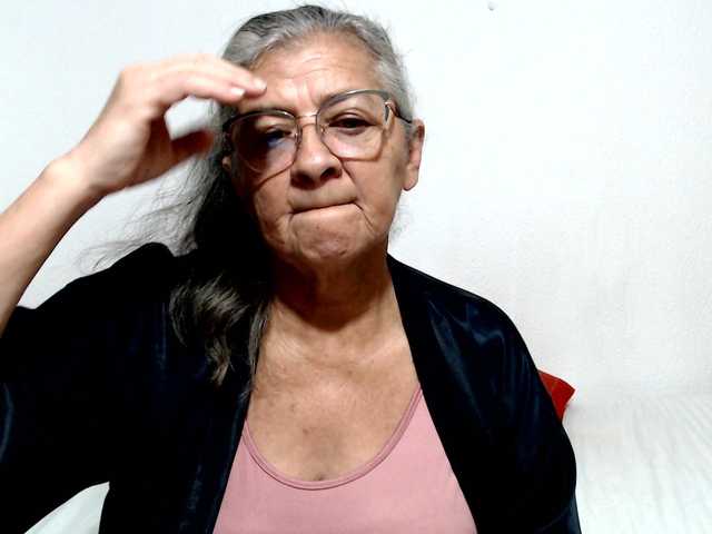 candy-mature online show from August 11, 10:28 am