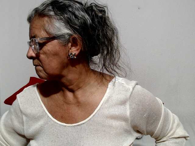 candy-mature online show from August 13, 9:40 pm