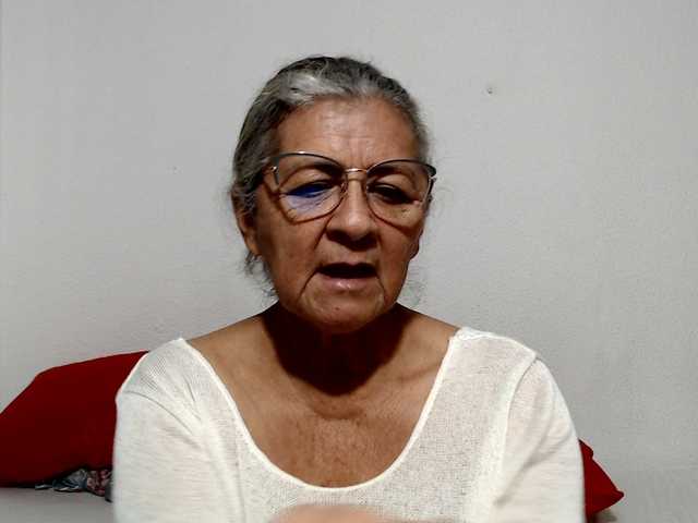 candy-mature online show from August 14, 1:48 pm