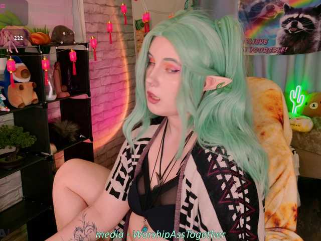 candy-yeah online show from July 25, 5:11 am