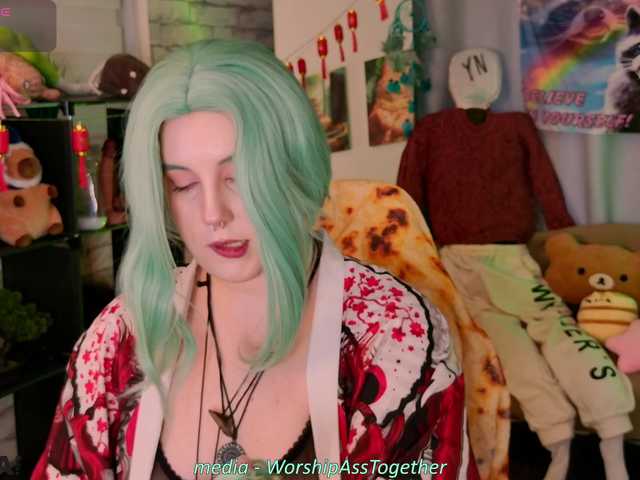 candy-yeah online show from July 26, 1:10 am