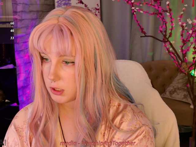candy-yeah online show from July 30, 9:54 pm
