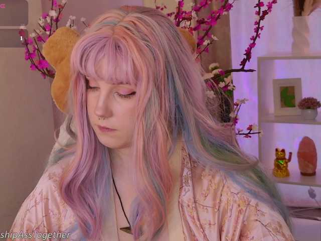 candy-yeah online show from August 2, 2:18 am