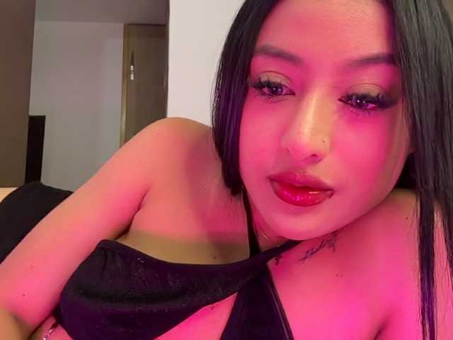 candyhott9a online show from July 24, 11:08 pm