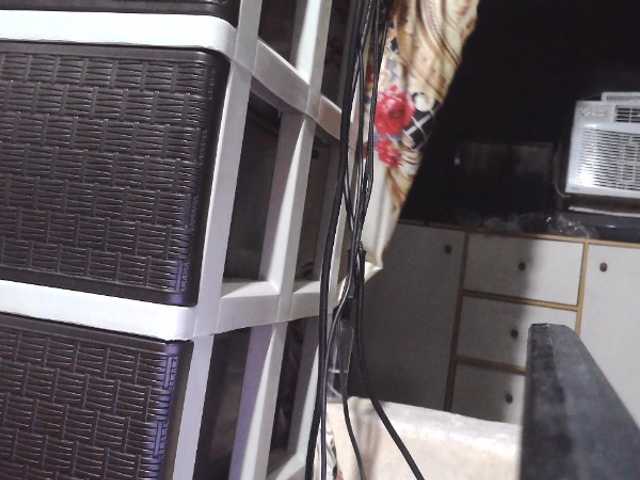 candyshane online show from August 15, 10:52 am