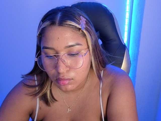 cardi-09 online show from July 25, 3:32 am