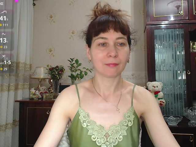 caroliiine online show from August 7, 1:05 am