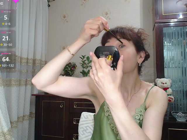 caroliiine online show from August 7, 2:11 am