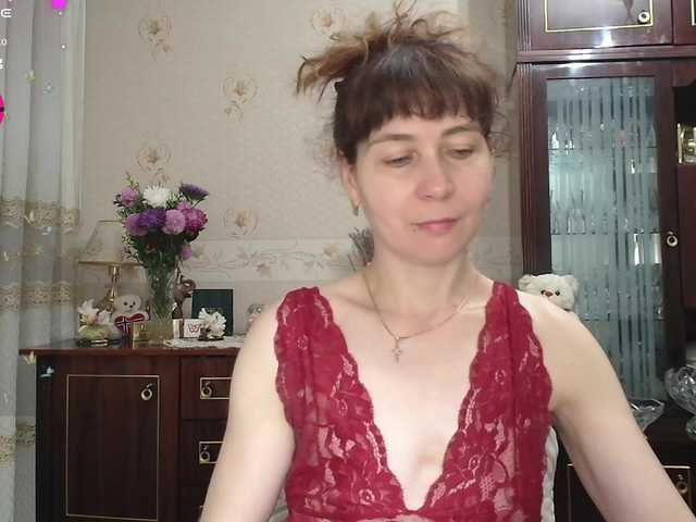 caroliiine online show from August 12, 2:03 am
