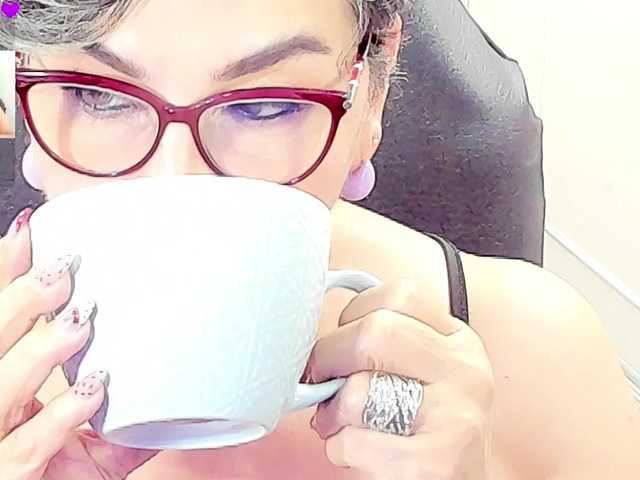 cataleya-mom online show from July 30, 9:49 am