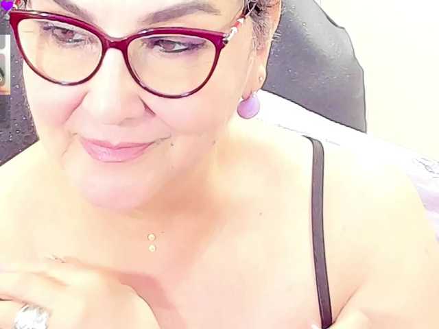 cataleya-mom online show from July 31, 1:45 am