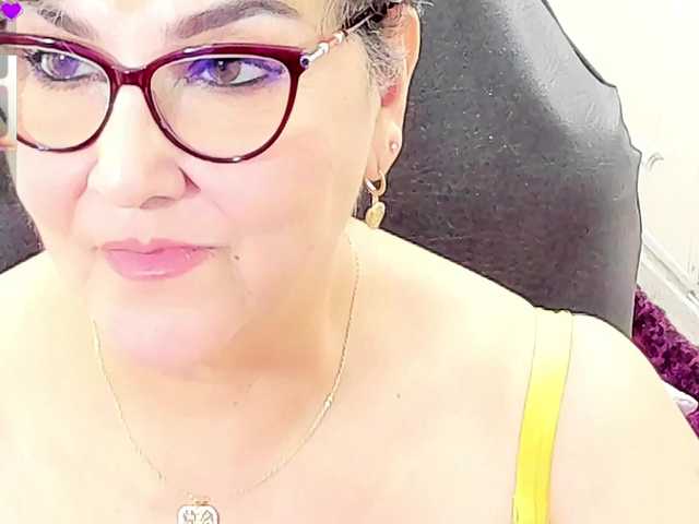 cataleya-mom online show from July 31, 11:05 am