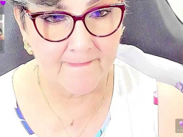 cataleya-mom online show from August 2, 10:00 am