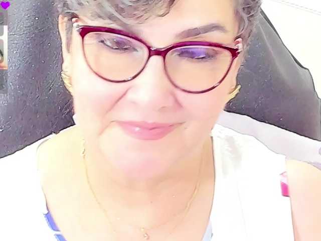 cataleya-mom online show from August 2, 5:31 pm