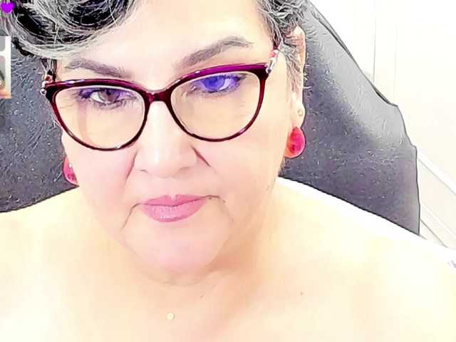 cataleya-mom online show from August 6, 11:20 am