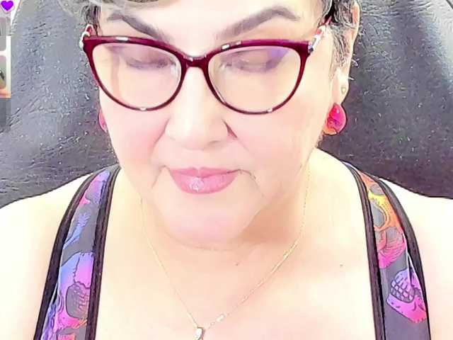 cataleya-mom online show from August 15, 2:48 am