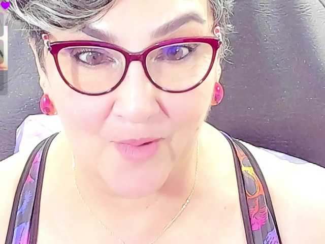 cataleya-mom online show from August 15, 3:54 am