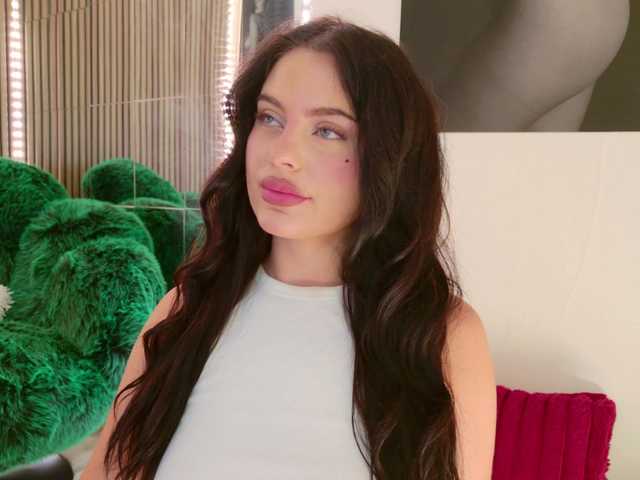 Celya-Chanel online show from August 12, 5:10 am