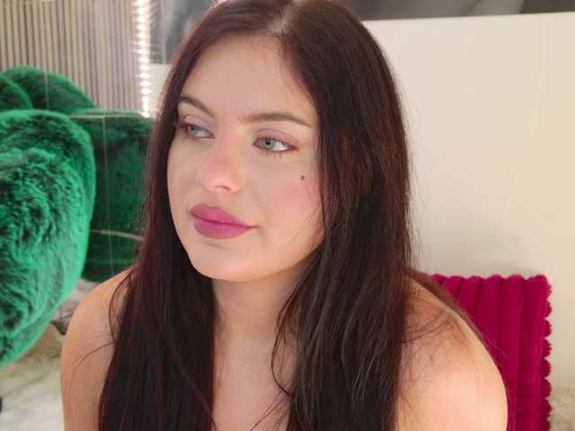 Celya-Chanel online show from August 14, 6:17 am
