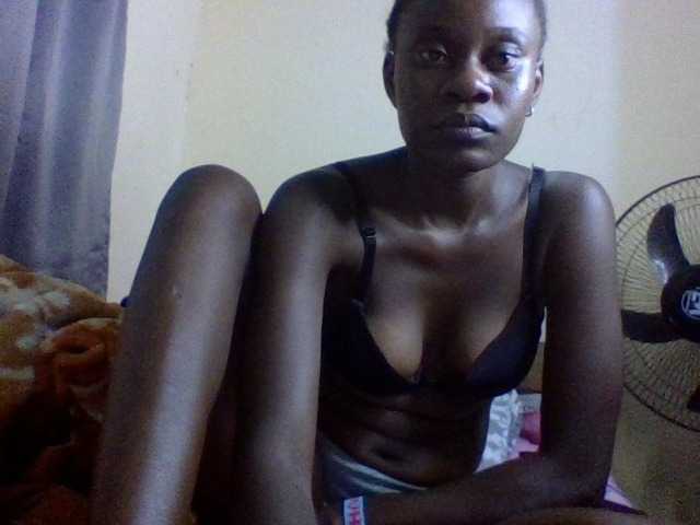 charmychassy27 online show from July 1, 3:46 pm