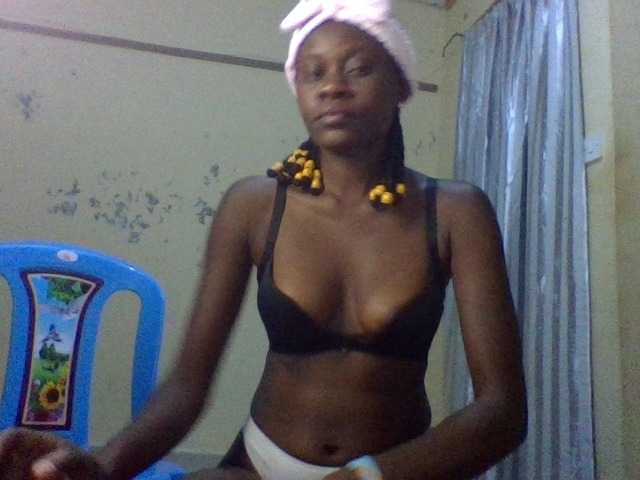 charmychassy27 online show from July 8, 8:57 pm