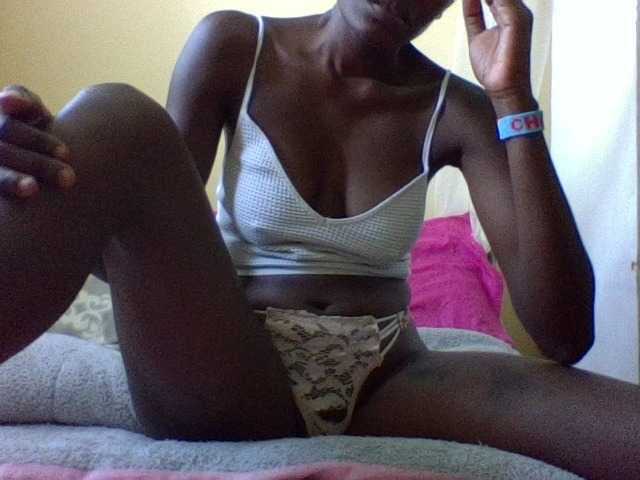 charmychassy27 online show from July 20, 10:40 am