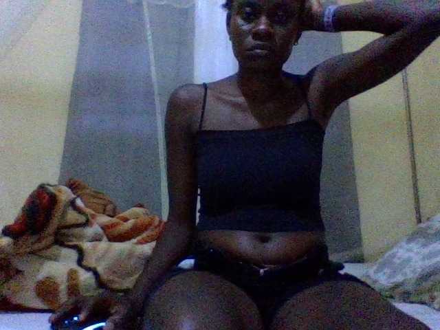 charmychassy27 online show from July 27, 1:16 pm