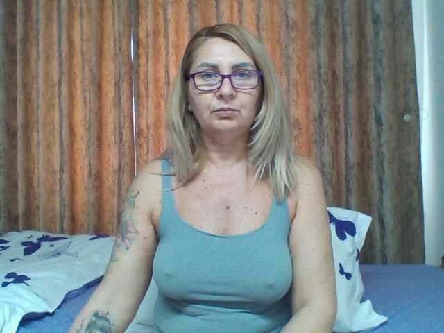 ChaudeEvely online show from April 29, 2:30 pm