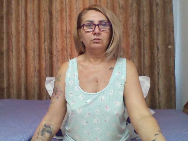 ChaudeEvely online show from May 18, 1:22 pm