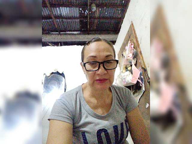 cherrywhite03 online show from August 15, 3:32 am