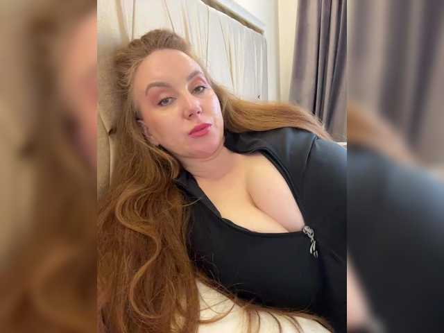 cherryygirl online show from April 9, 11:29 am