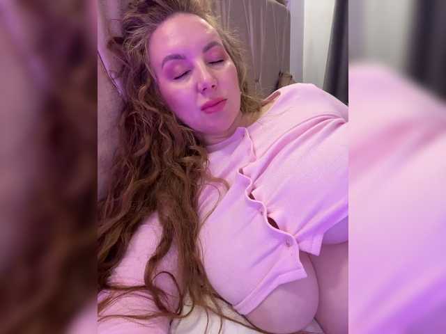 cherryygirl online show from April 17, 9:24 pm