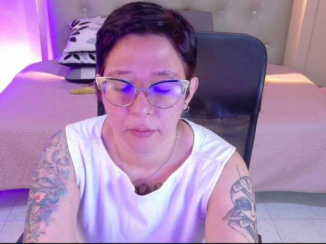 chloe-rosse online show from August 2, 1:07 pm