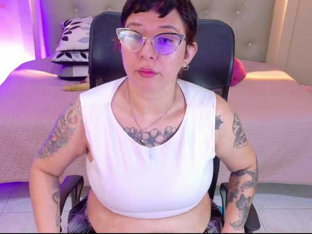 chloe-rosse online show from August 2, 2:13 pm