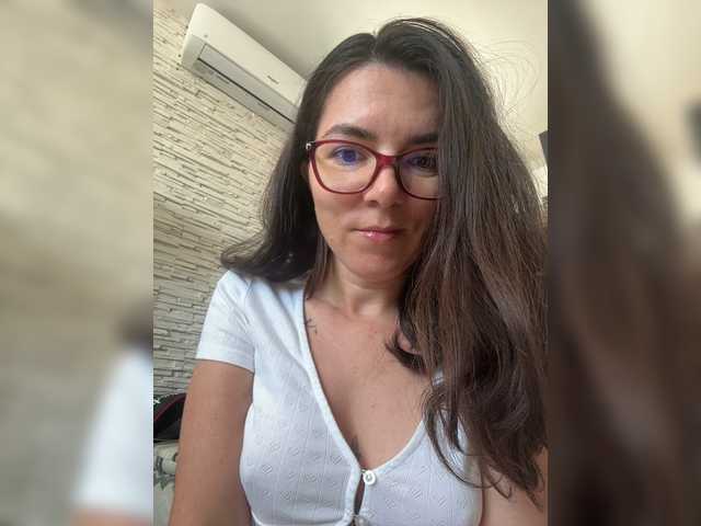 DianeSweeet online show from June 14, 9:17 am