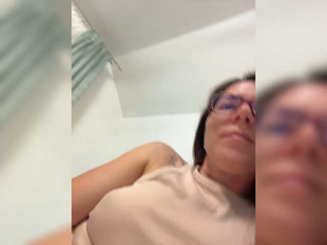 DianeSweeet online show from June 21, 6:09 pm