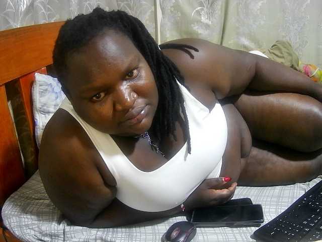 chubby-cherry online show from August 2, 12:12 pm