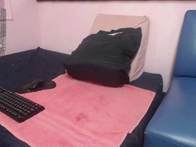 cintia7cute online show from August 12, 1:08 am