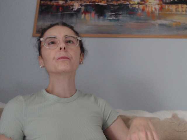 cleophee online show from September 4, 7:45 am
