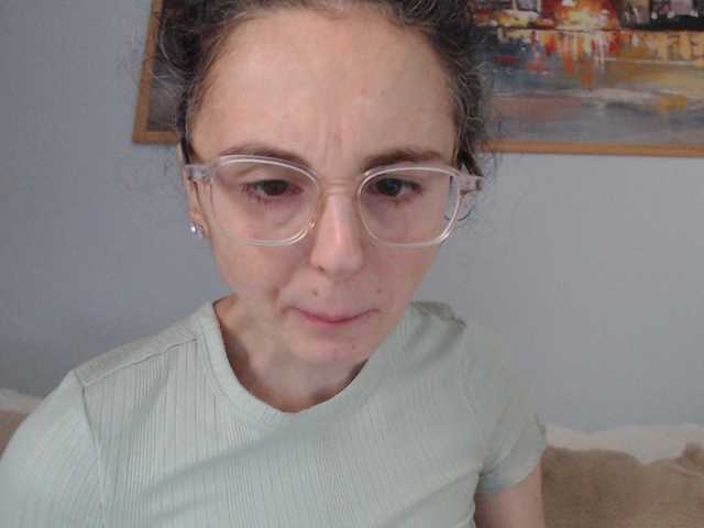 cleophee online show from September 4, 8:51 am